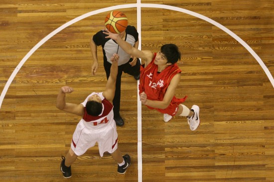 当选11月最佳球员，瓦尔迪是意甲首位获此殊荣的英格兰球员（瓦尔迪当选11月最佳，成意甲首位获此荣誉的英格兰球员）