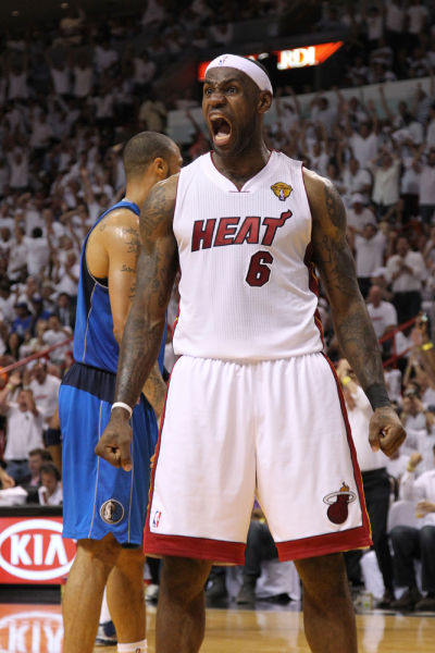 TA：医疗派系冲突添乱，弗里克需要在巴萨伤病危机中重建控制（TA：医疗团队内耗添乱，弗里克需在巴萨伤病潮中重掌大局）