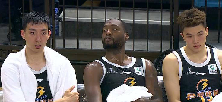 为什么孔帕尼和拜仁是天作之合？ 家族史铸就了他的坚韧不拔（孔帕尼与拜仁为何相得益彰：家族传承锻造他的钢铁意志）