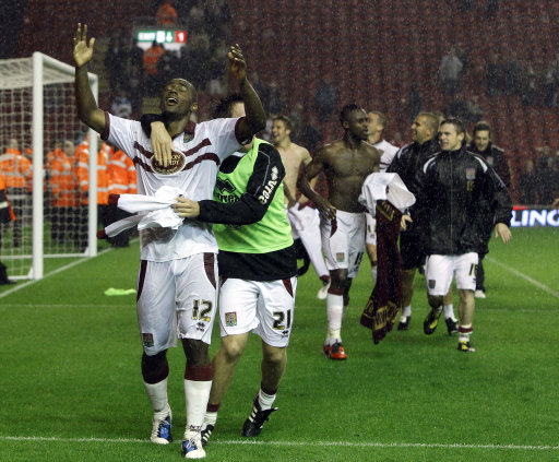 意甲战报：劳塔罗、图拉姆、恰尔汗奥卢破门，国米4-0科莫（意甲：国米4-0科莫，劳塔罗、图拉姆、恰尔汗奥卢相继破门）