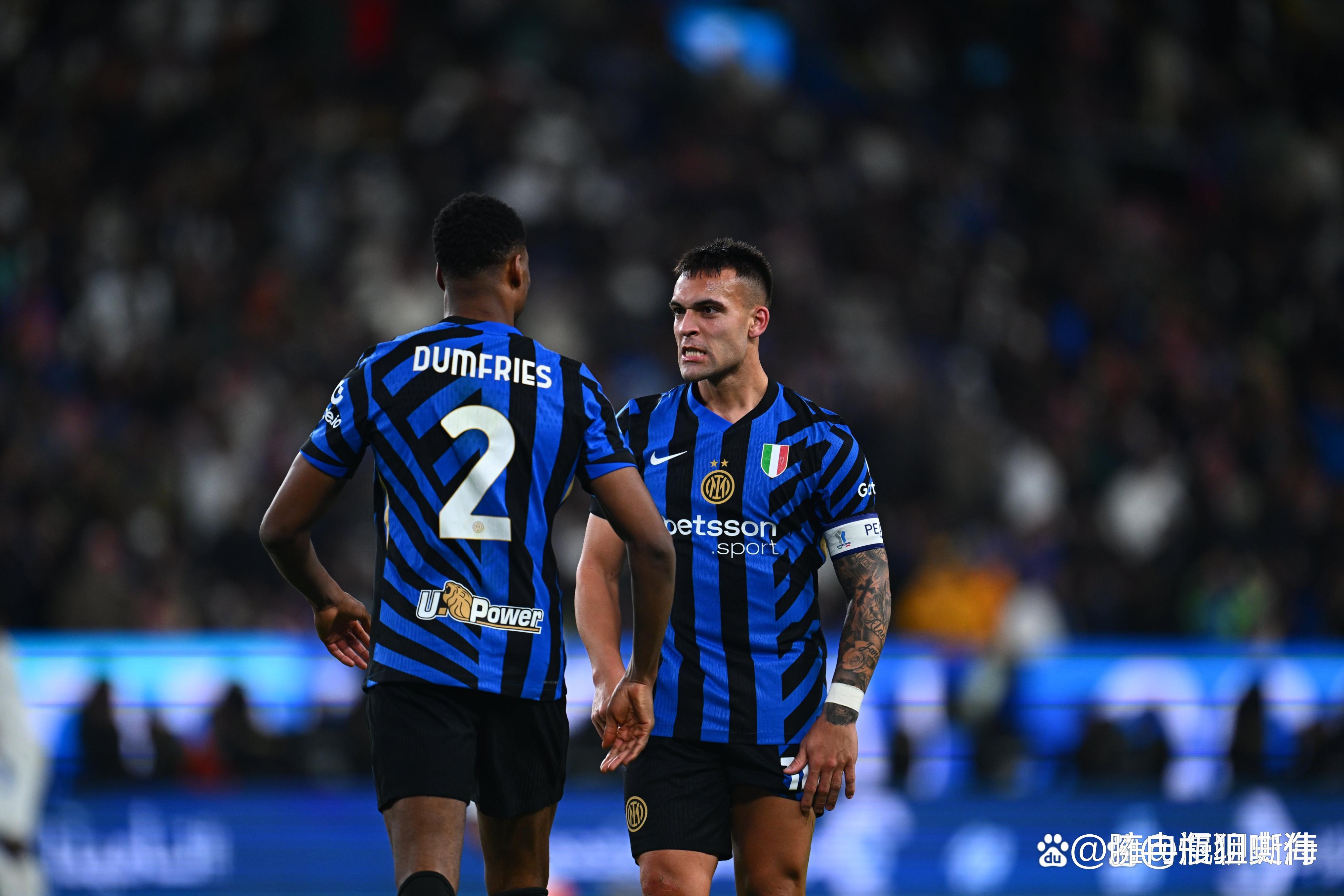 斯洛特：我已经让萨拉赫知道他不会参赛，这是我们唯一的交流（斯洛特：我只告知萨拉赫将不会出场，除此之外未再沟通）