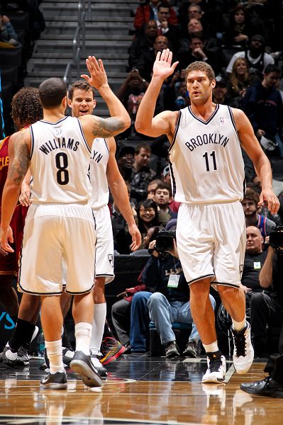 奥尔莫打入国家队生涯第12球，自首秀以来仅次于三人（奥尔莫收获国家队第12球，首秀至今仅落后三人）